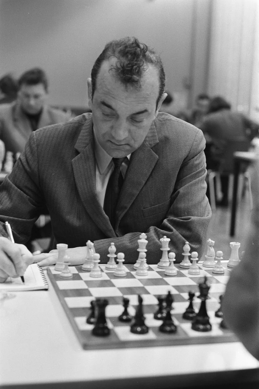 Viktor Korchnoi at a chessboard in 1972