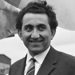 Tigran Petrosian